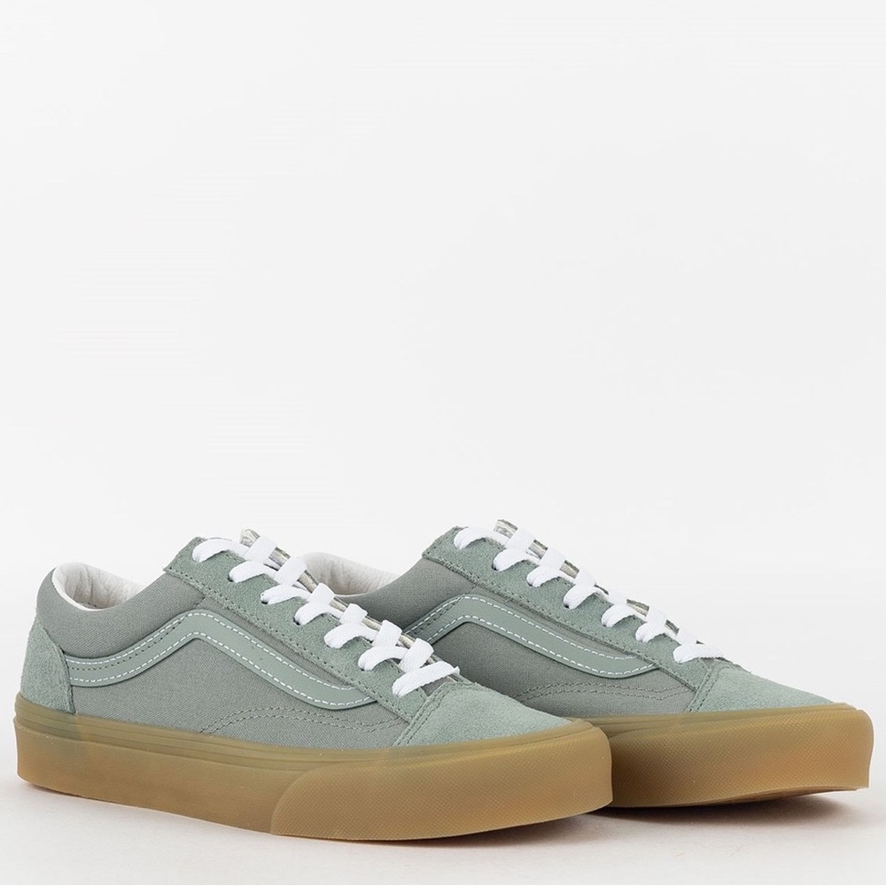 NWT Vans